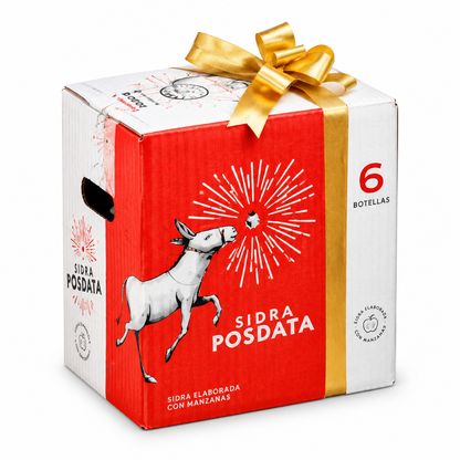 Pack de 6 de Posdata Sidra Roja sobre fondo blanco.